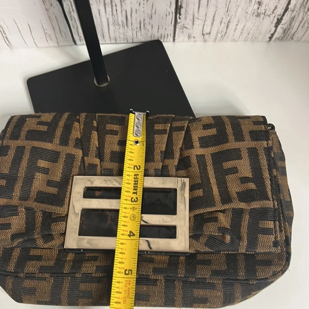 Fendi Vintage Zucca Baguette Shoulder Bag Brown Monogram Canvas Chain Strap - Picture 13 of 14